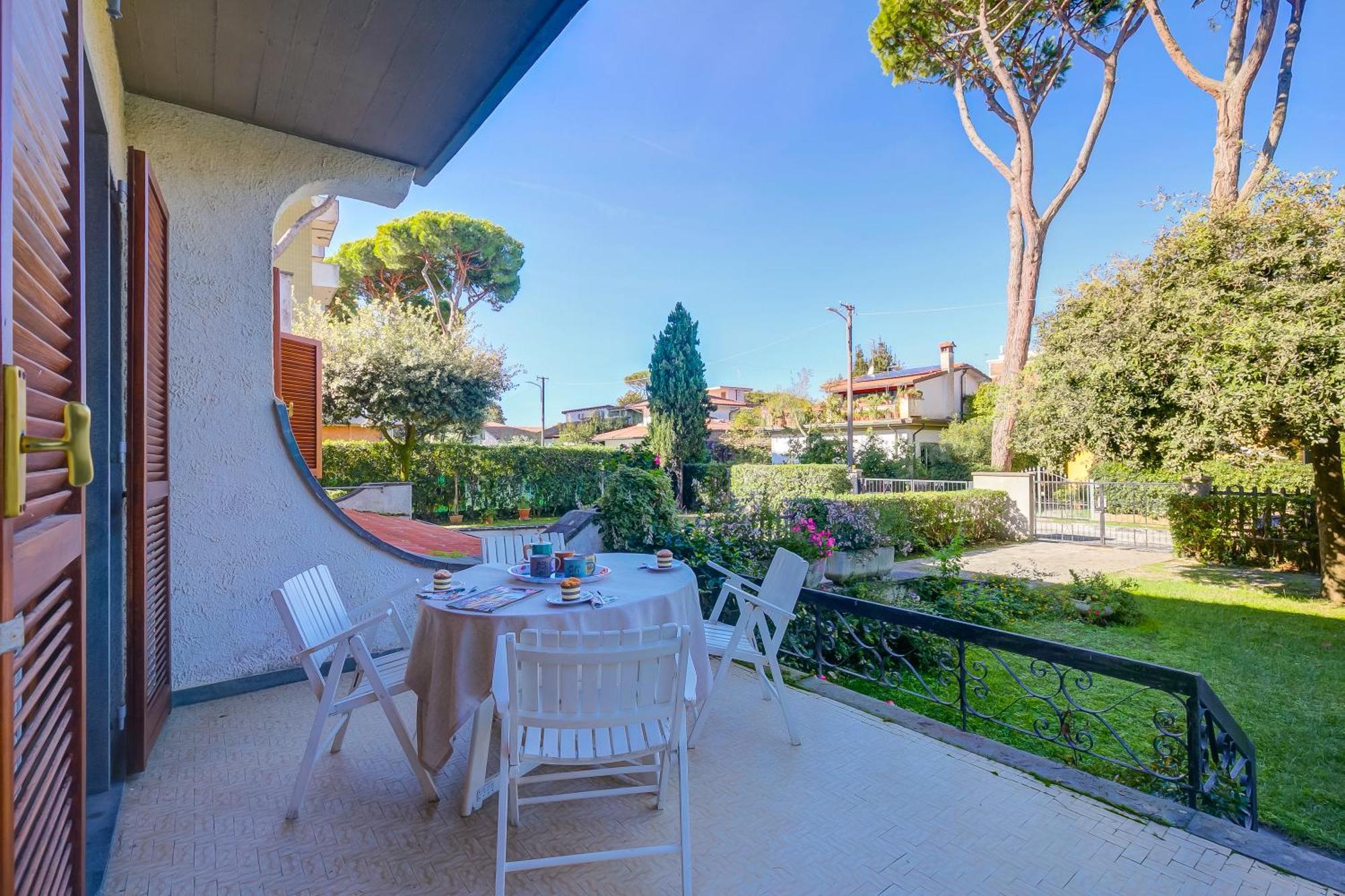 Casa Maddalena Al Mare 600M From Sea - Happy Rentals Marina di Pietrasanta Exterior foto
