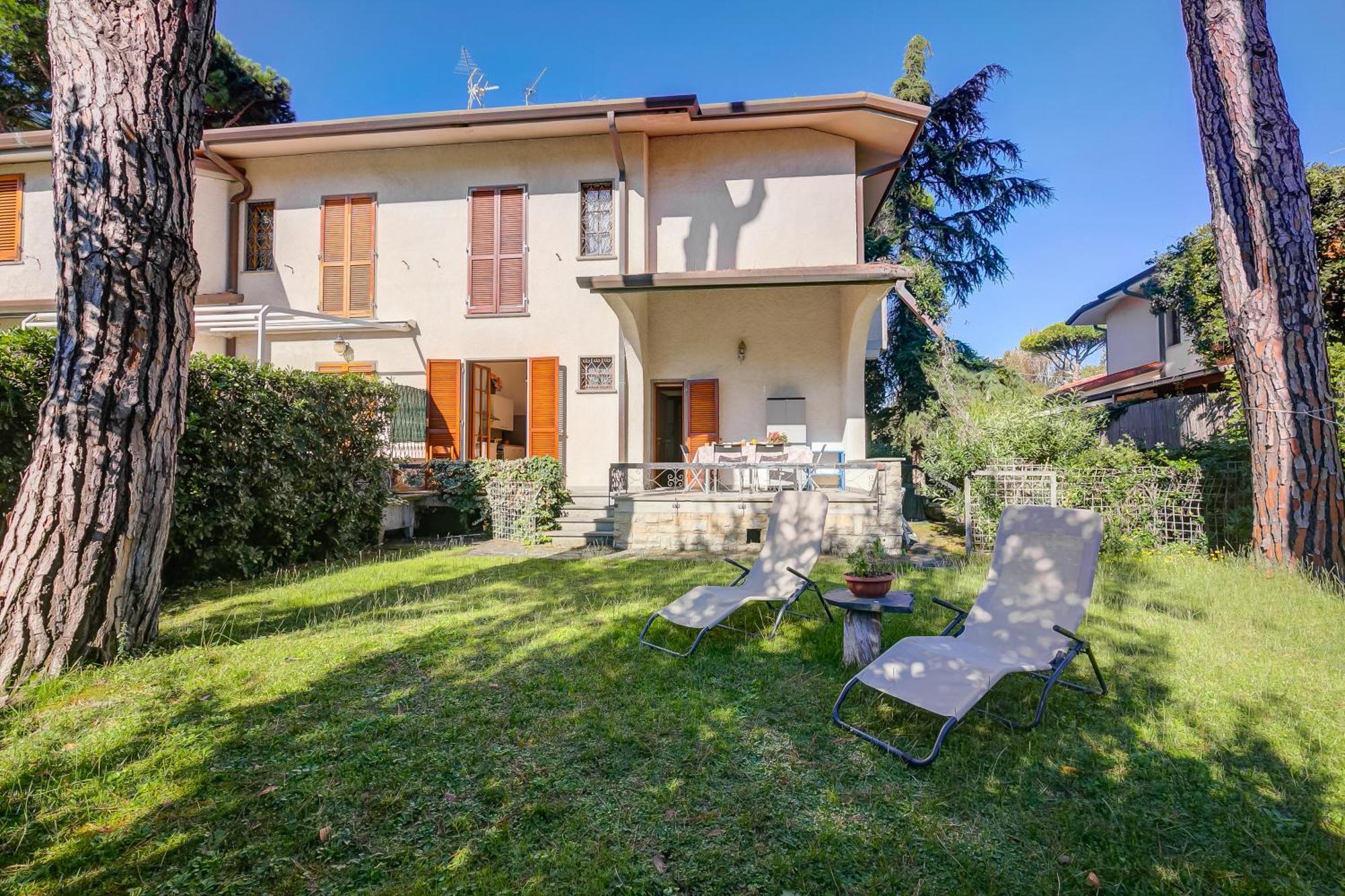 Casa Maddalena Al Mare 600M From Sea - Happy Rentals Marina di Pietrasanta Exterior foto